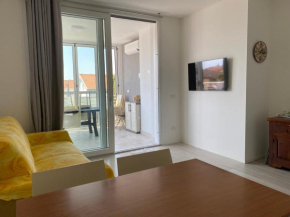 Nuovo appartamento con terrazzo e piscina, Lido Di Jesolo